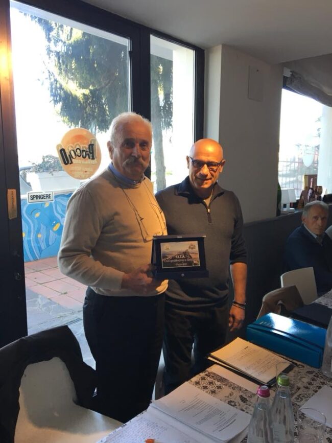 Il-Presidente-Vincenzo-Sartini-della-Associazione-Tartufai-Tartificoltori-SamMarinesi-con-il-Presidente-della-F.I.T.A.-Berni-Gianfranco..jpg